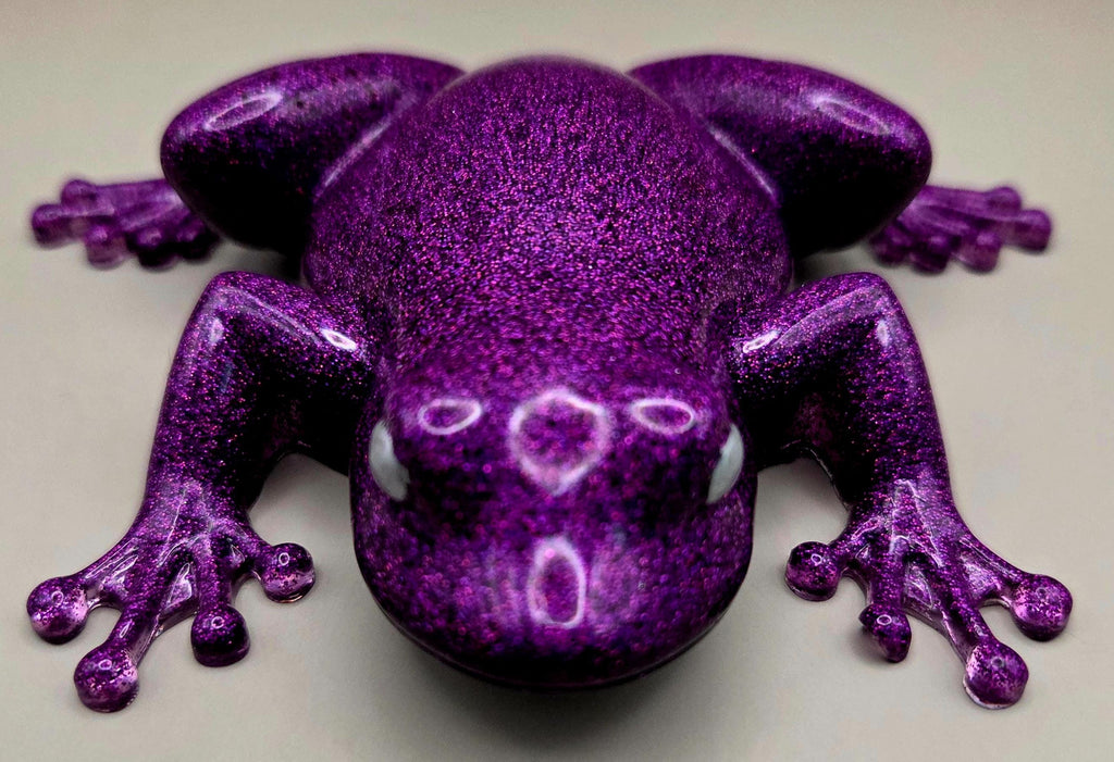 Handcrafted Epoxy Resin Frog Figurine - Gothic Home Decor