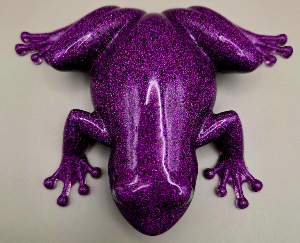 Handcrafted Epoxy Resin Frog Figurine - Gothic Home Decor