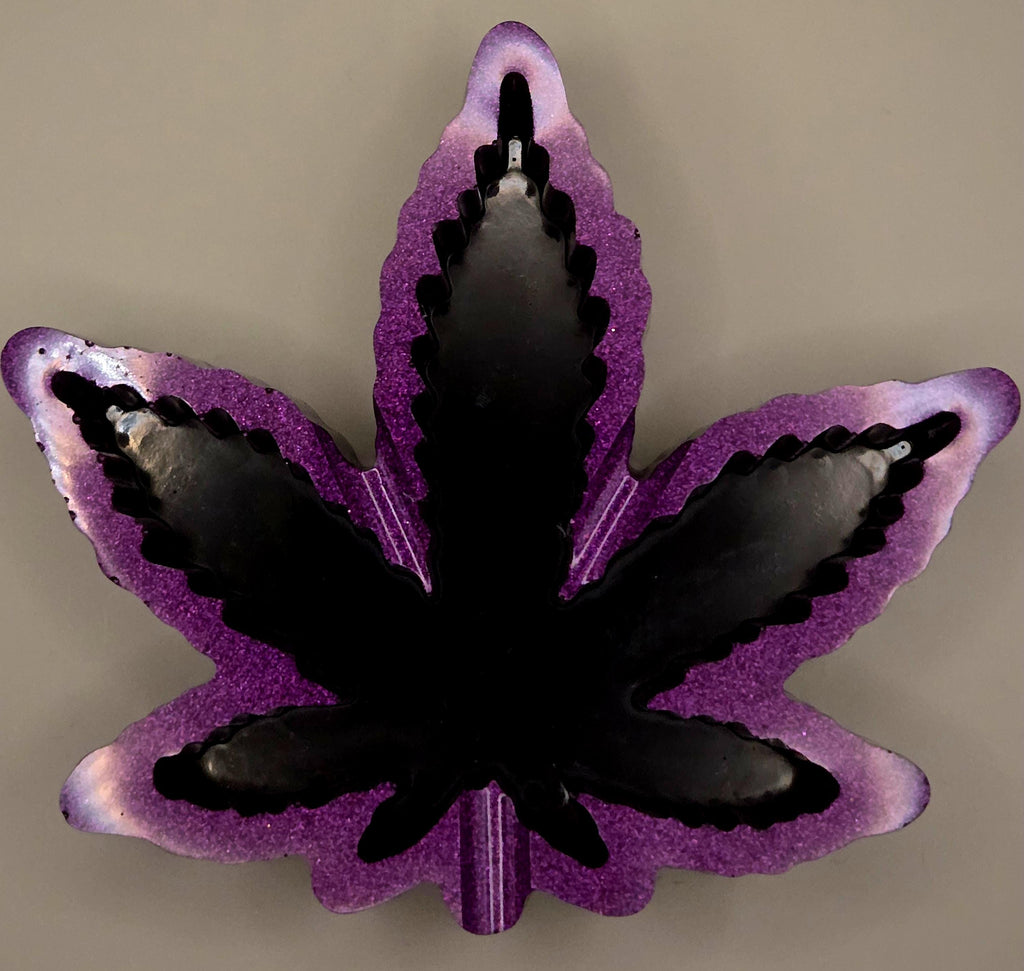 Handcrafted Epoxy Resin Leaf Ashtray - Gothic Home Decor