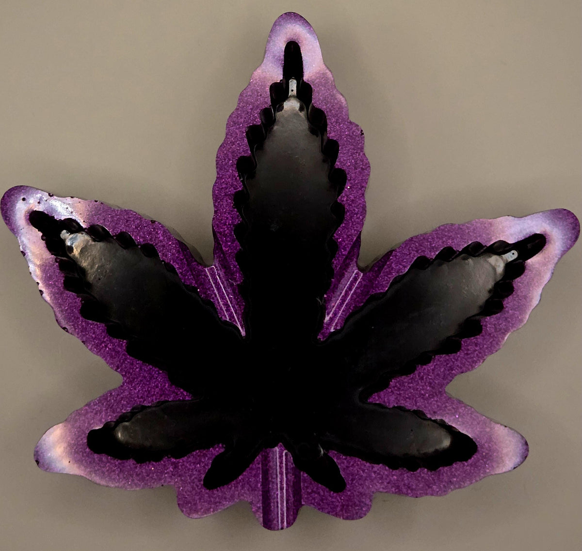 Handcrafted Epoxy Resin Leaf Ashtray - Gothic Home Decor